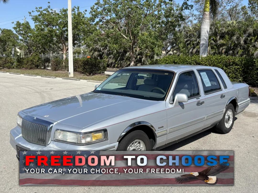 1997 Lincoln TOWN CAR - 1LNLM81W0VY728974 - Image #1