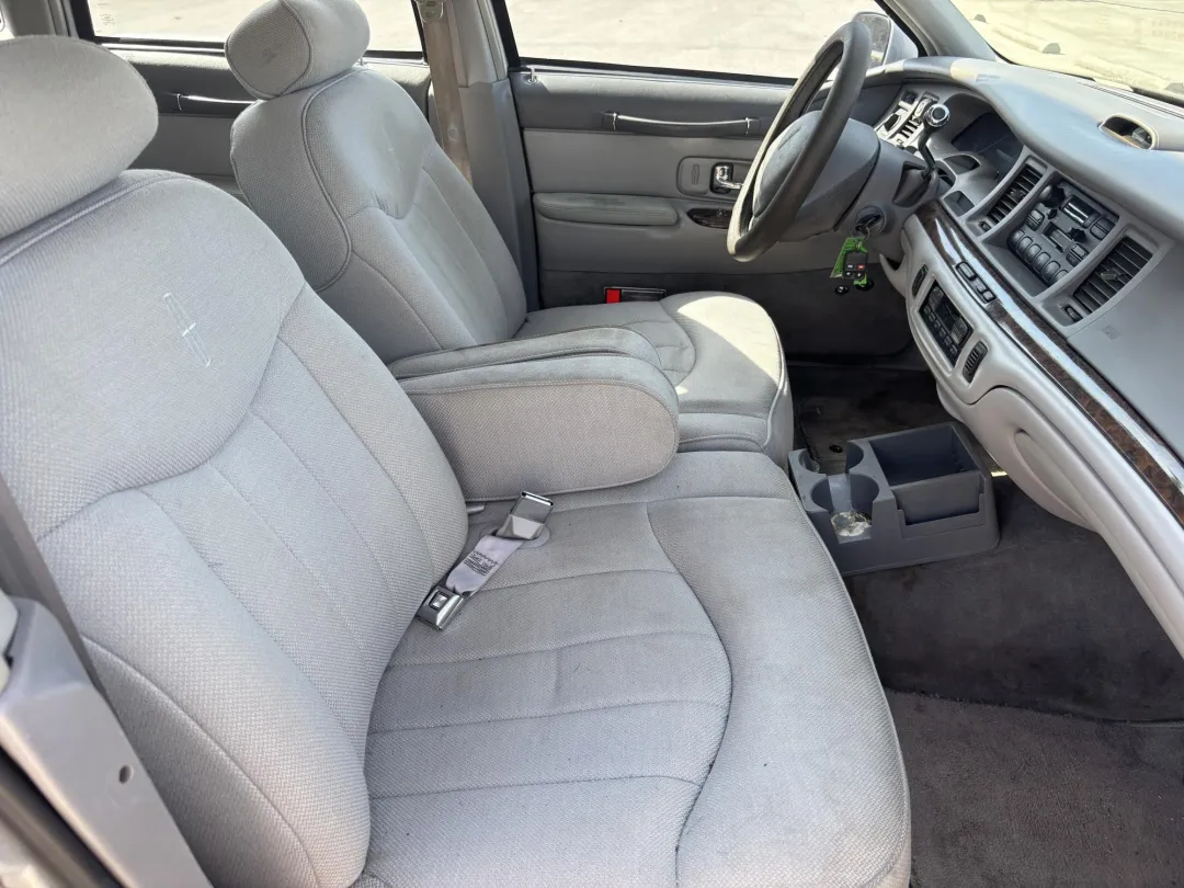1997 Lincoln TOWN CAR - 1LNLM81W0VY728974 - Image #14