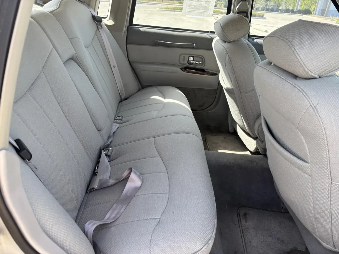 1997 Lincoln TOWN CAR - 1LNLM81W0VY728974 - Image #15