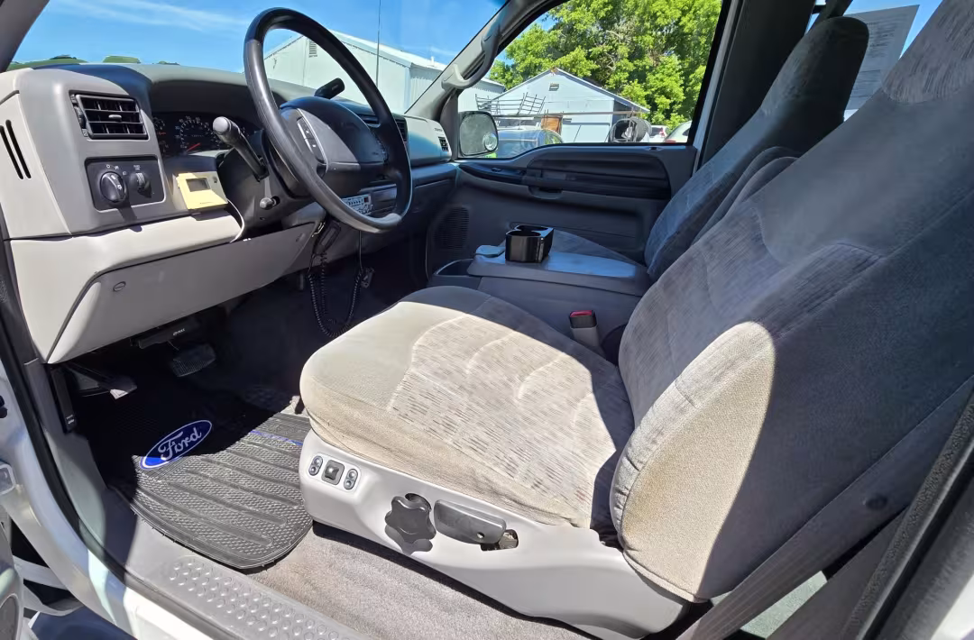 1999 Ford F-250 SD - 1FTNX21S9XEA99654 - Image #16