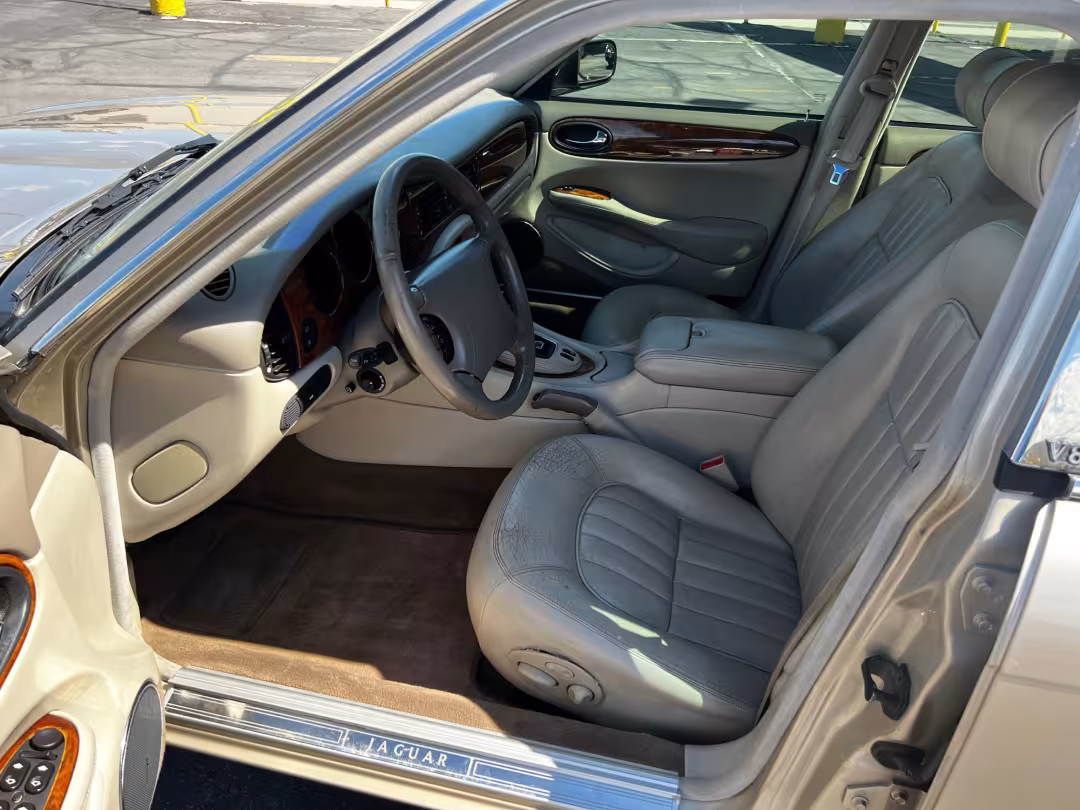 1999 Jaguar XJ Sedan - SAJHX6047XC854577 - Image #13