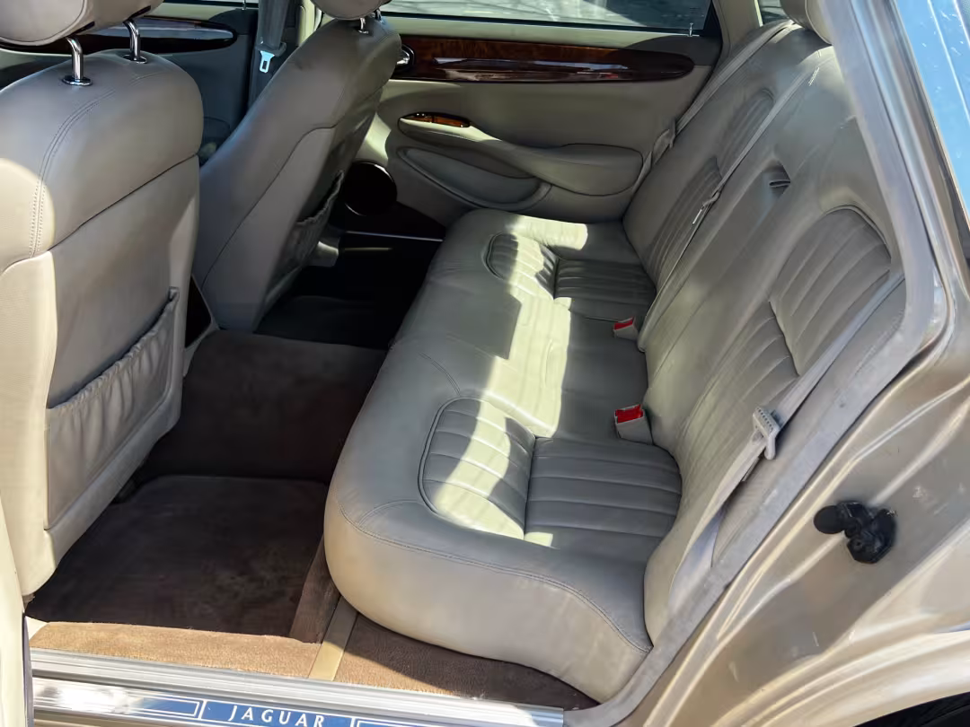 1999 Jaguar XJ Sedan - SAJHX6047XC854577 - Image #22
