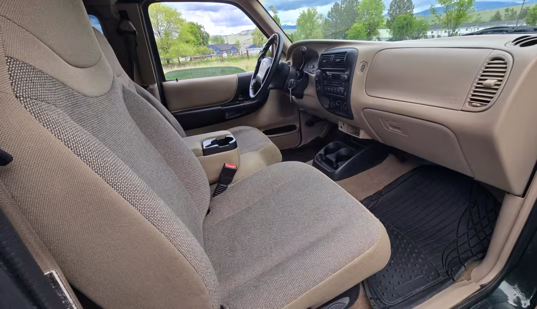 2002 Ford Ranger - 1FTZR45E92PA56103 - Image #11