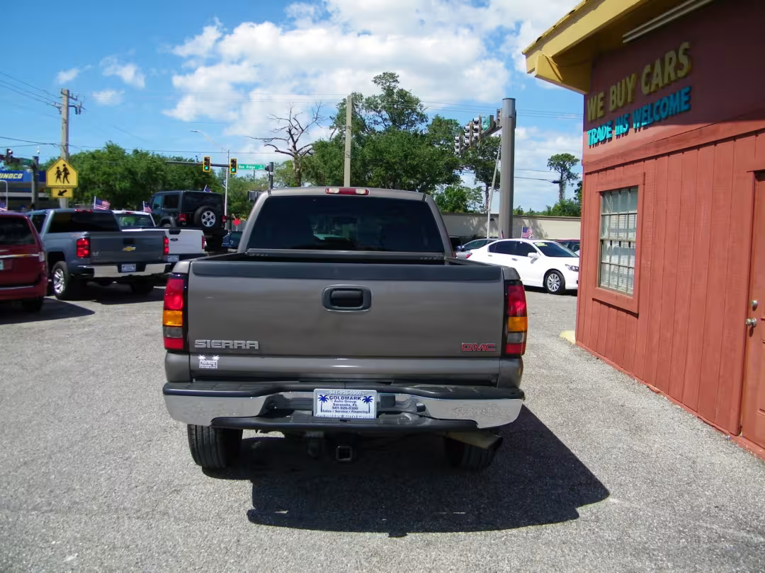 2002 GMC Sierra 2500HD - 1GTHC29U52E304152 - Image #4