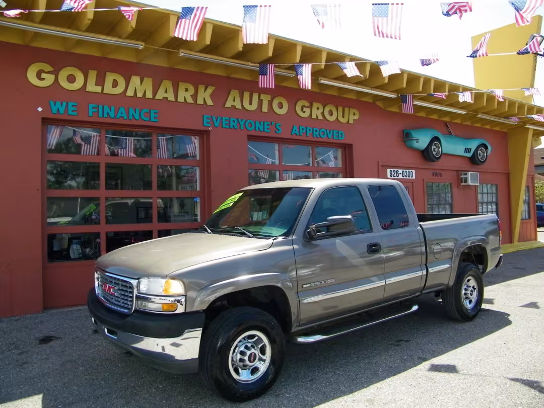 2002 GMC Sierra 2500HD - 1GTHC29U52E304152 - Image #8