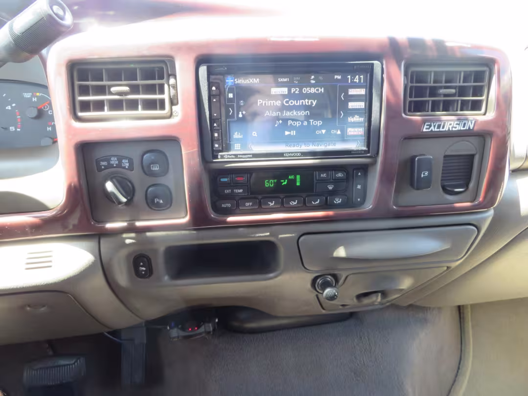 2003 Ford Excursion - 1FMSU45PX3ED70773 - Image #35