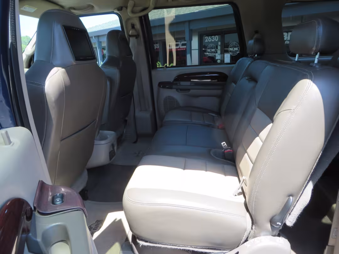 2003 Ford Excursion - 1FMSU45PX3ED70773 - Image #51