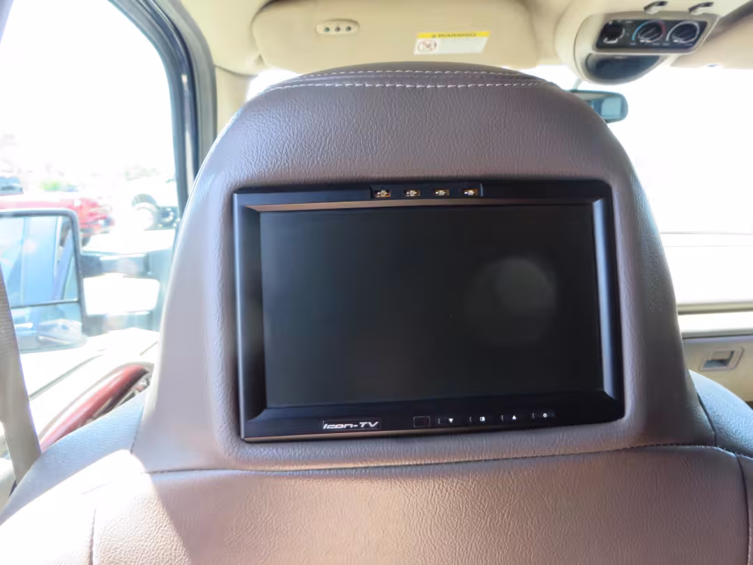 2003 Ford Excursion - 1FMSU45PX3ED70773 - Image #54