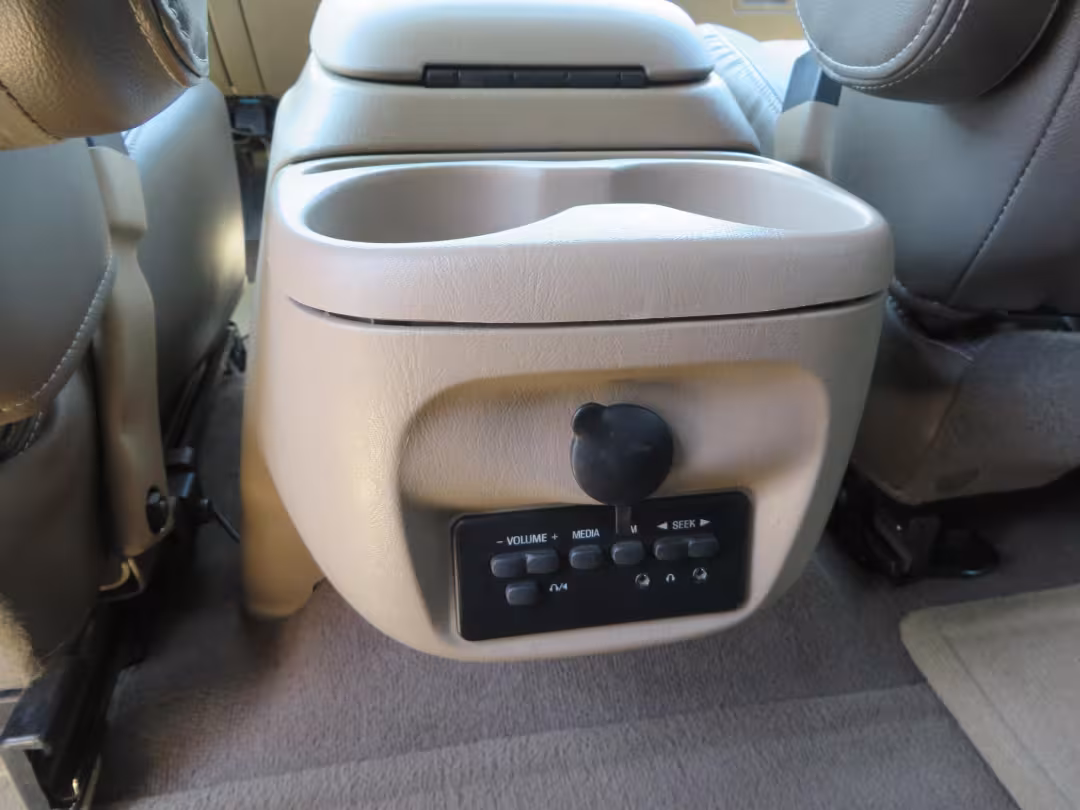 2003 Ford Excursion - 1FMSU45PX3ED70773 - Image #56