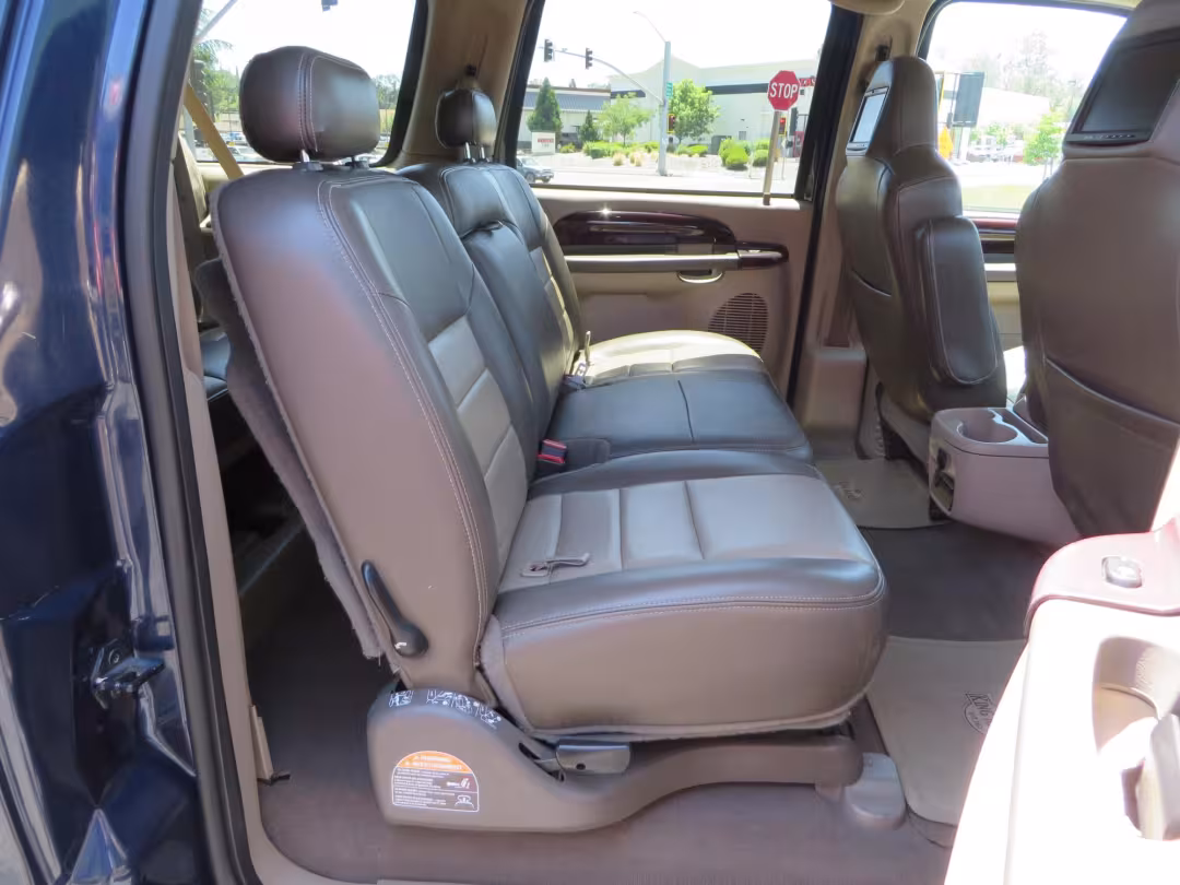 2003 Ford Excursion - 1FMSU45PX3ED70773 - Image #69