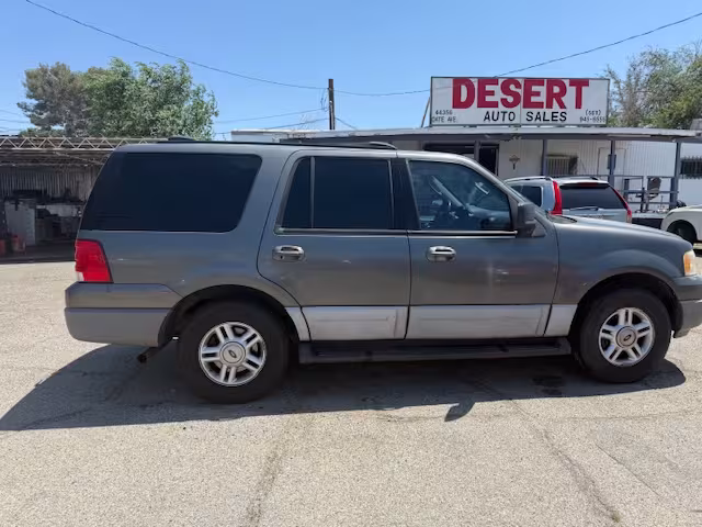 2003 Ford Expedition - 1FMFU15L13LB95838 - Image #3