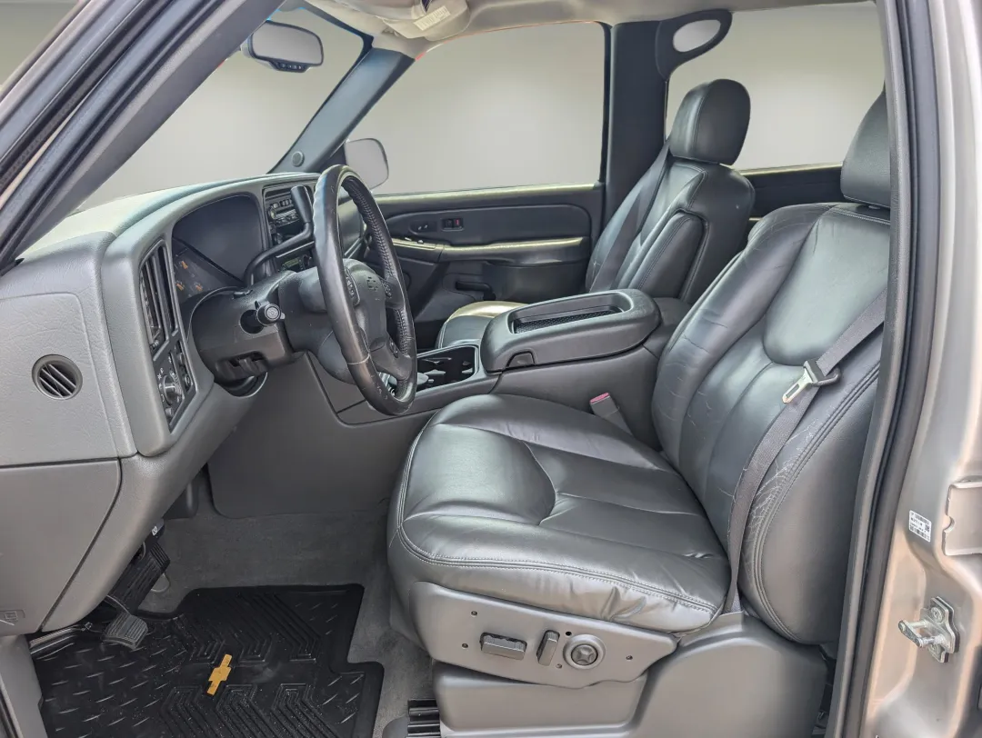 2004 Chevrolet Avalanche - 3GNEC12T54G312494 - Image #10