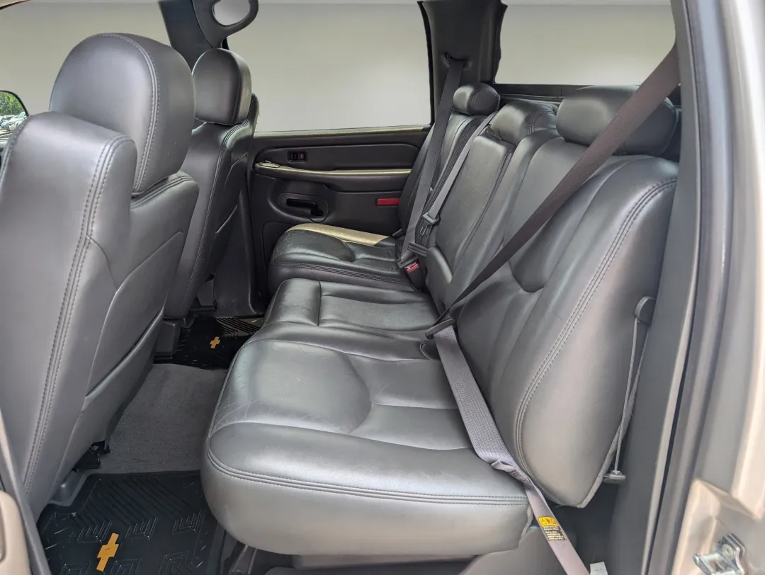 2004 Chevrolet Avalanche - 3GNEC12T54G312494 - Image #11