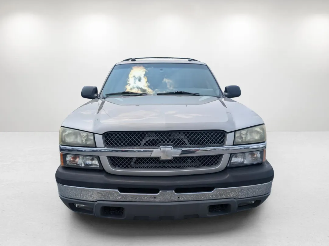 2004 Chevrolet Avalanche - 3GNEC12T54G312494 - Image #2