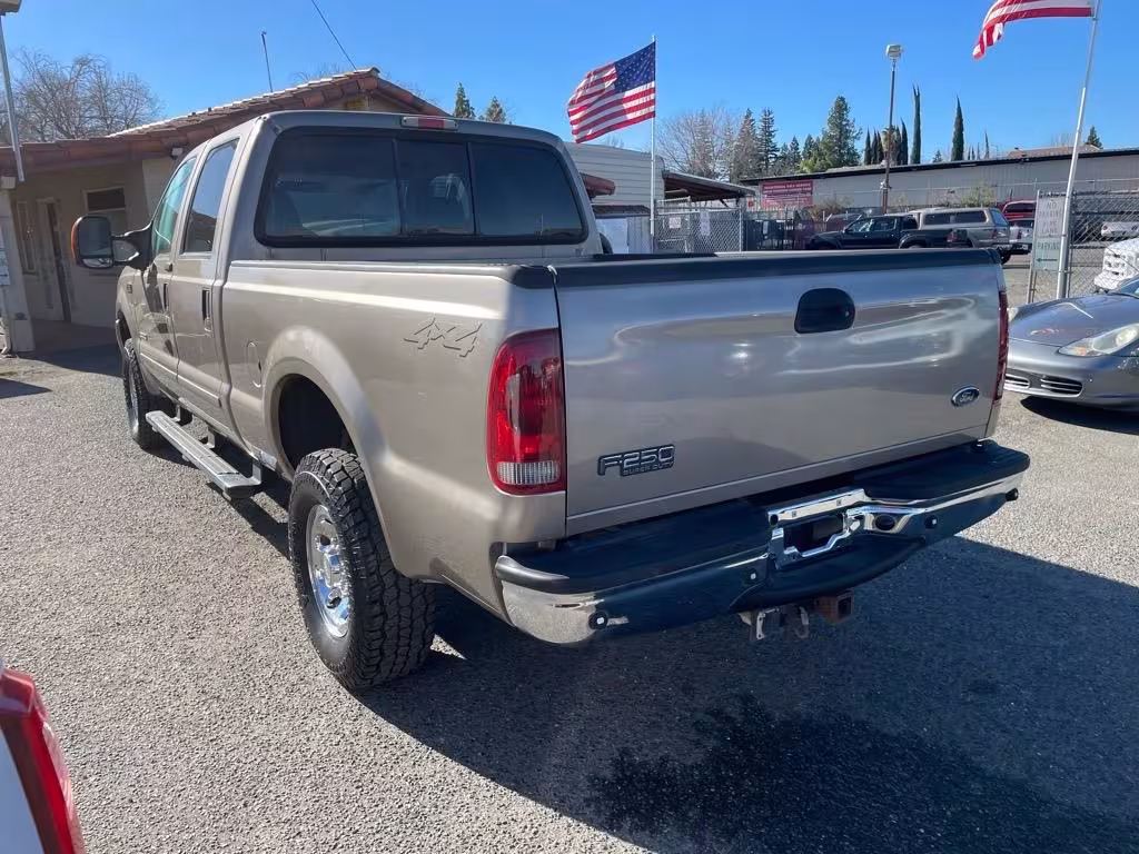 2004 Ford F-250 SD - 1FTNW21P04EA07115 - Image #2