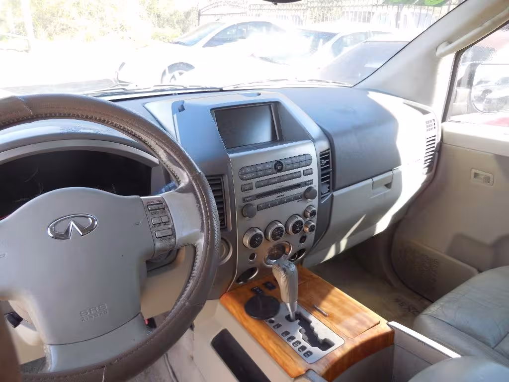 2004 Infiniti QX56 - 5N3AA08A64N808928 - Image #2