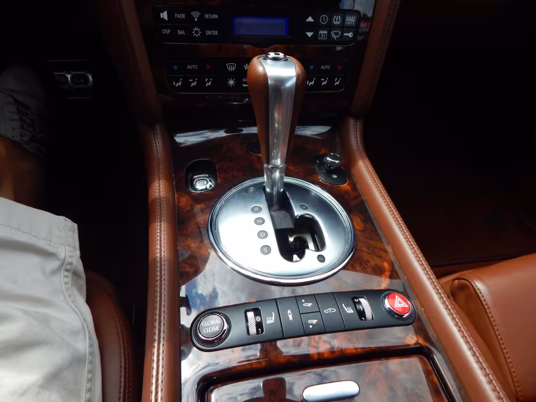 2005 Bentley Continental GT - SCBCR63W25C025917 - Image #13