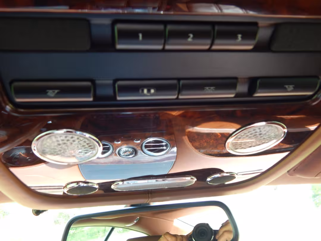 2005 Bentley Continental GT - SCBCR63W25C025917 - Image #23