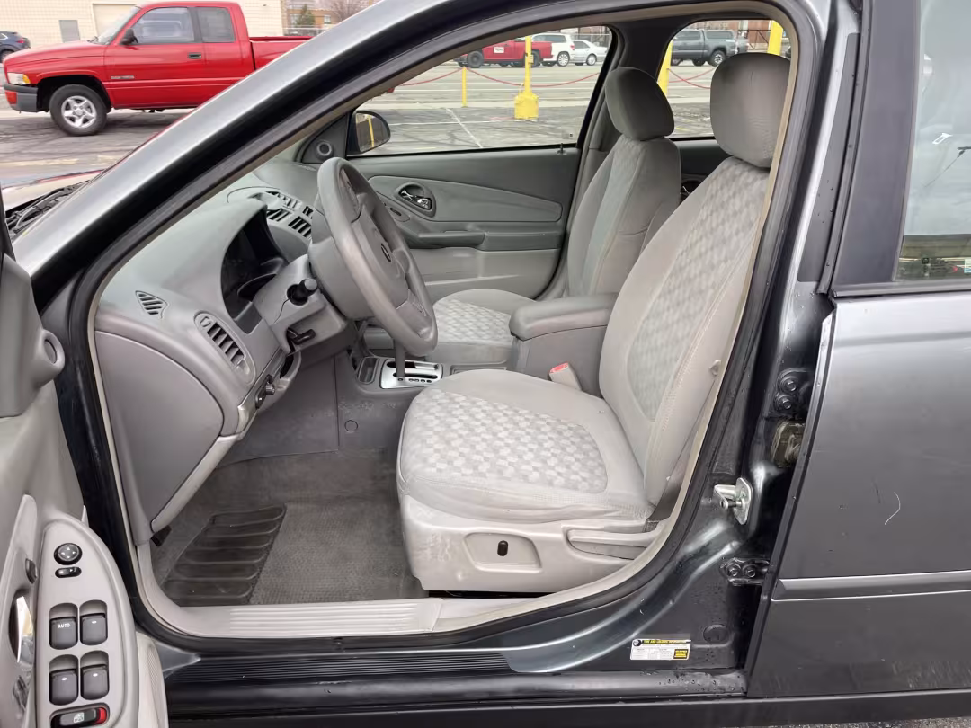 2005 Chevrolet Malibu - 1G1ZT52805F316168 - Image #11