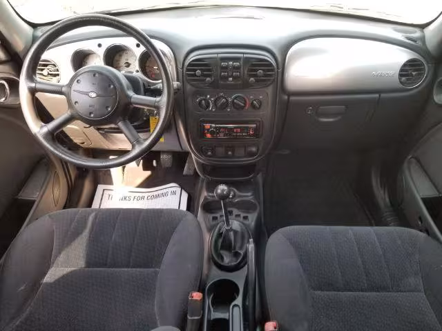 2005 Chrysler PT Cruiser - 3C4FY48B55T616352 - Image #11