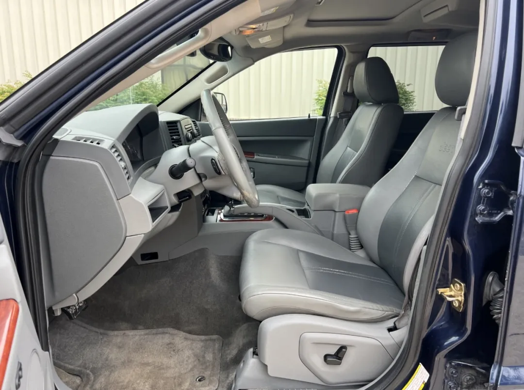 2005 Jeep Grand Cherokee - 1J4HR58275C719547 - Image #17