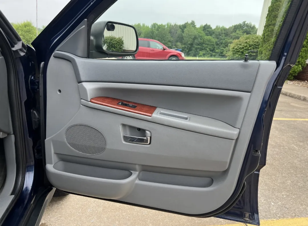 2005 Jeep Grand Cherokee - 1J4HR58275C719547 - Image #18