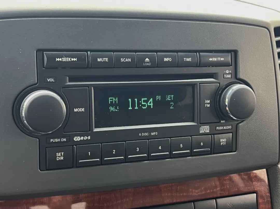 2005 Jeep Grand Cherokee - 1J4HR58275C719547 - Image #28