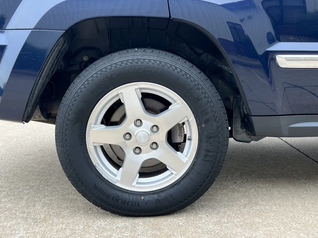 2005 Jeep Grand Cherokee - 1J4HR58275C719547 - Image #38
