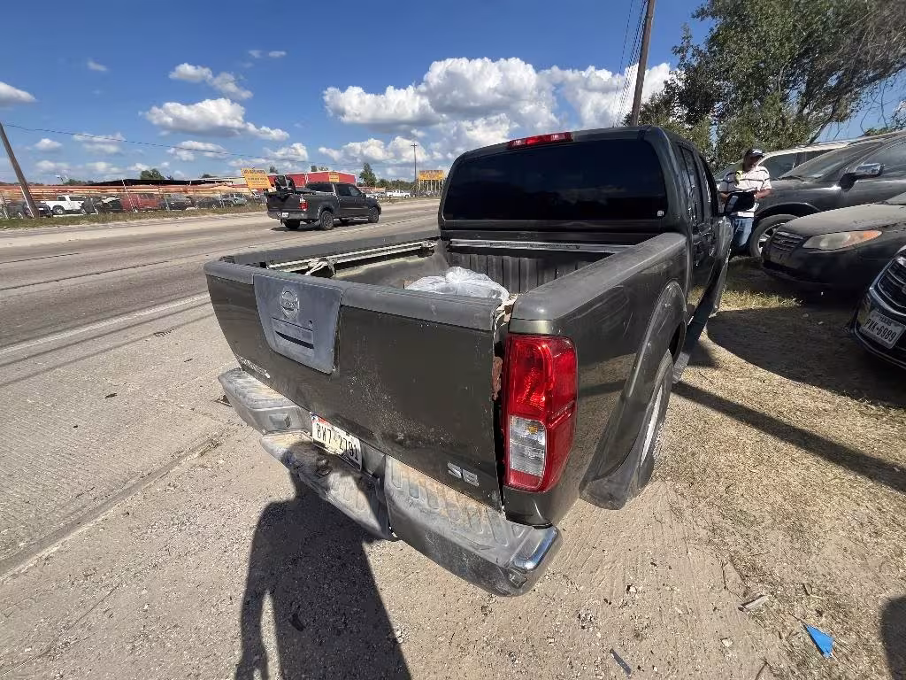 2005 Nissan Frontier - 1N6AD07U25C434778 - Image #1