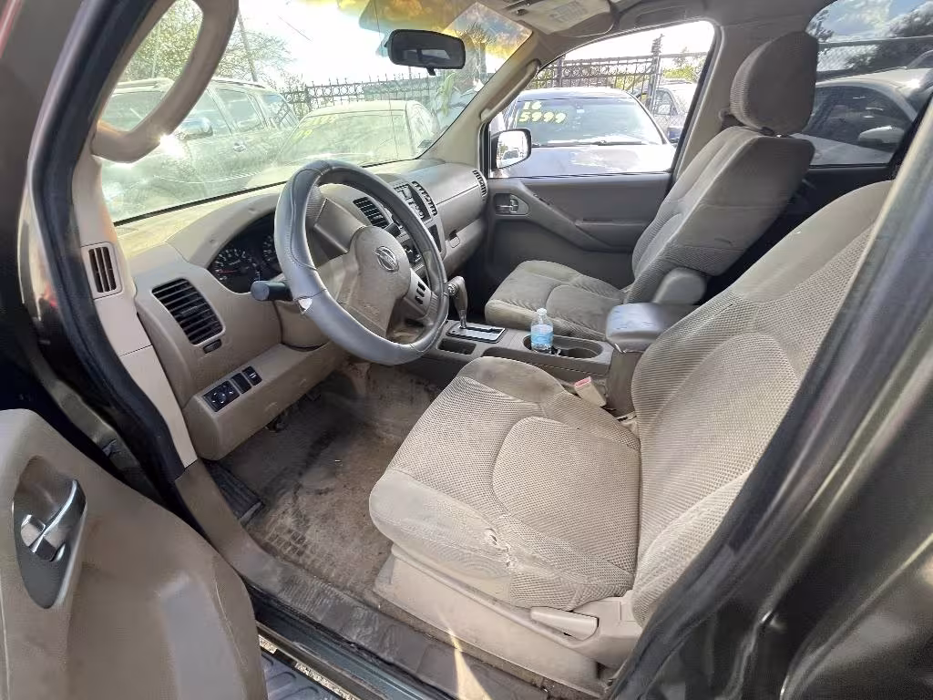 2005 Nissan Frontier - 1N6AD07U25C434778 - Image #3