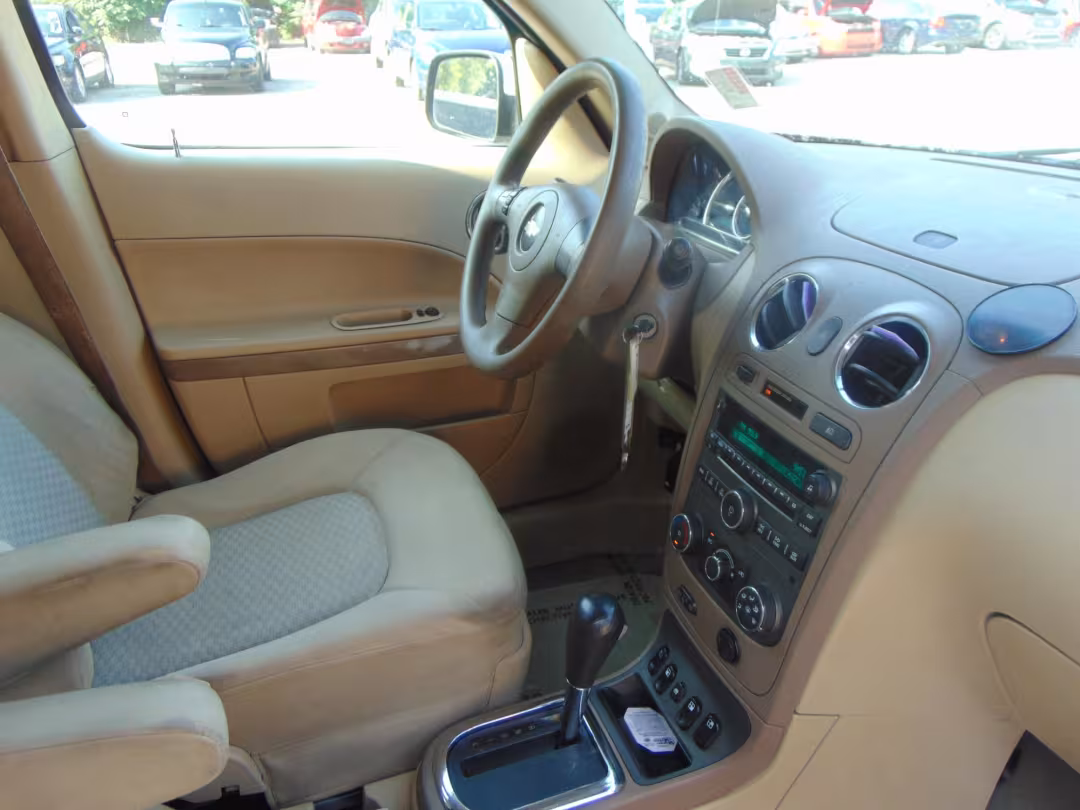 2007 Chevrolet HHR - 3GNDA23P77S624651 - Image #7