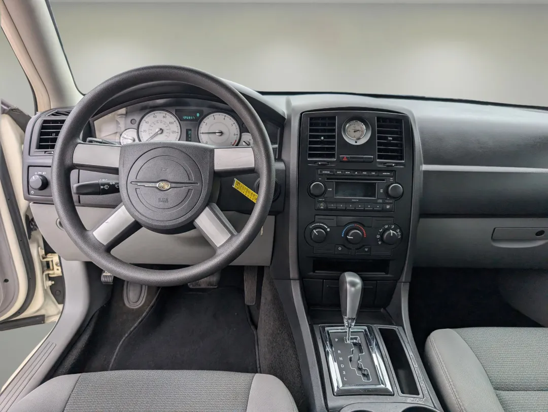 2007 Chrysler 300 - 2C3KA43R67H704396 - Image #12