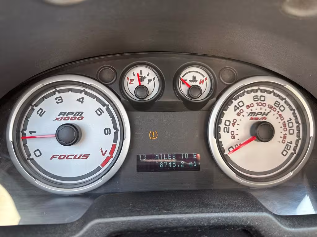 2008 Ford Focus - 1FAHP35N78W250788 - Image #8