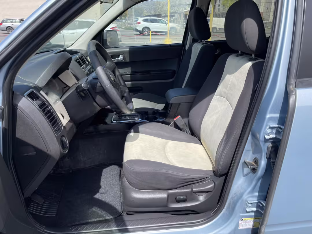 2008 Mazda Tribute - 4F2CZ02Z38KM03467 - Image #9