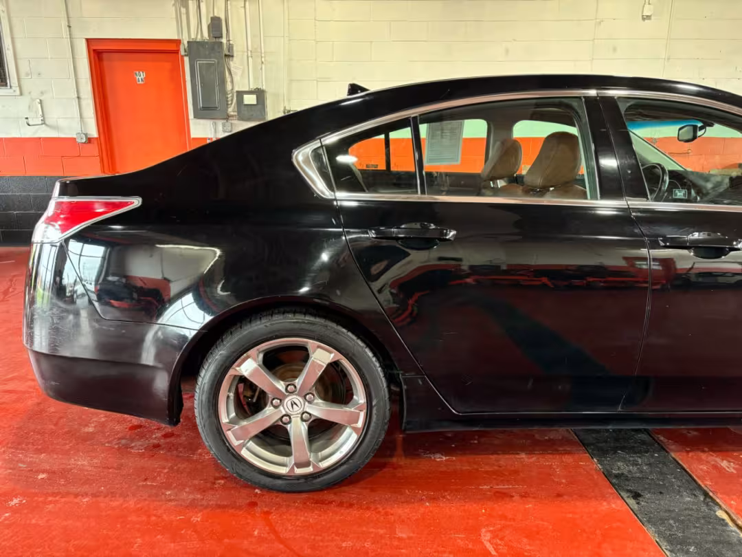 2009 Acura TL - 19UUA96239A005066 - Image #7
