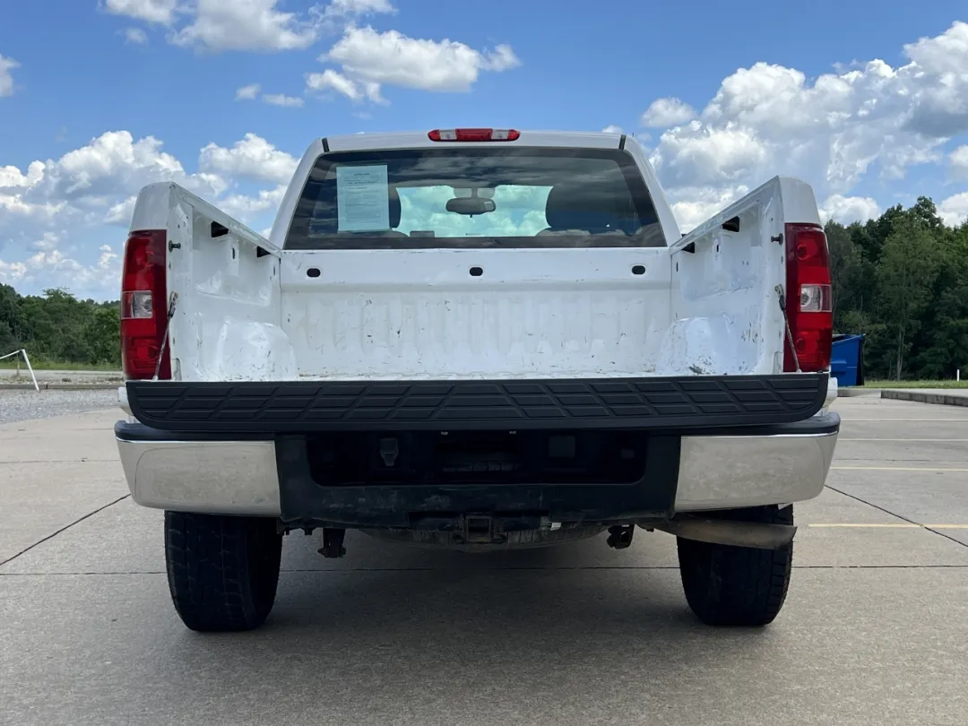2009 Chevrolet Silverado 1500 - 1GCEC14X49Z194485 - Image #14