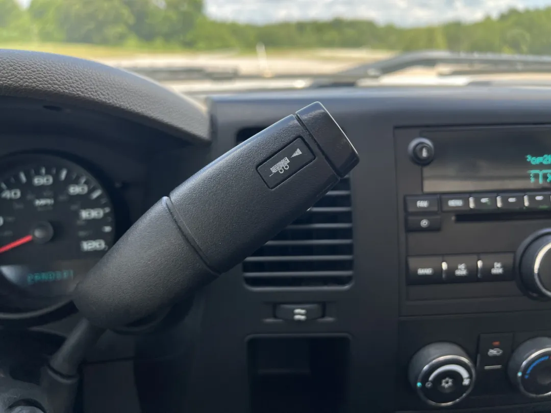 2009 Chevrolet Silverado 1500 - 1GCEC14X49Z194485 - Image #17