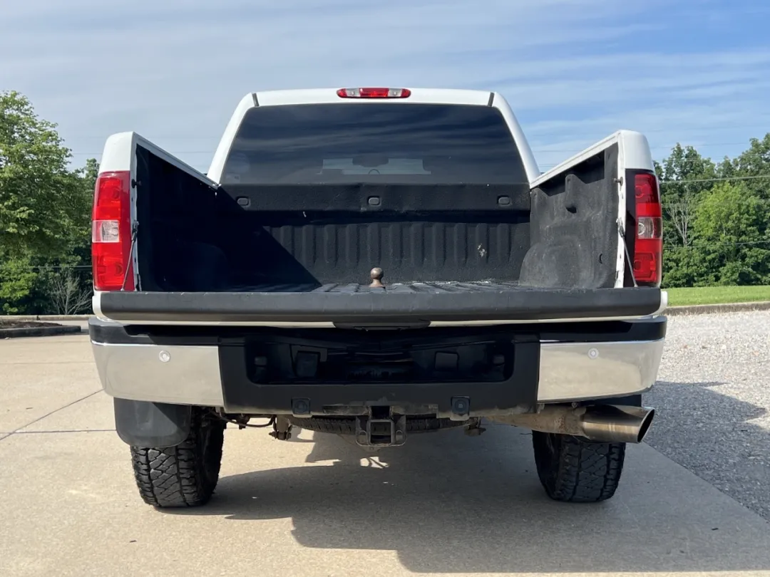 2009 Chevrolet Silverado 2500HD - 1GCHK536X9F127441 - Image #19
