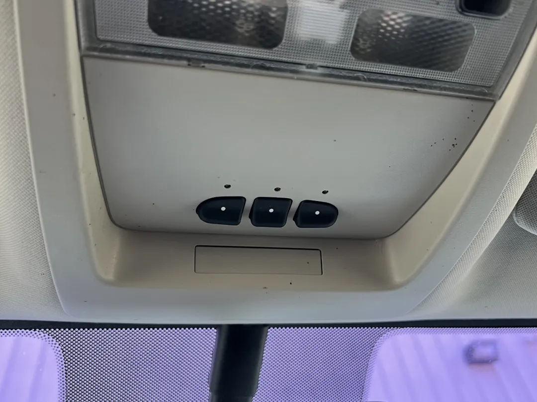 2009 Chevrolet Silverado 2500HD - 1GCHK536X9F127441 - Image #30
