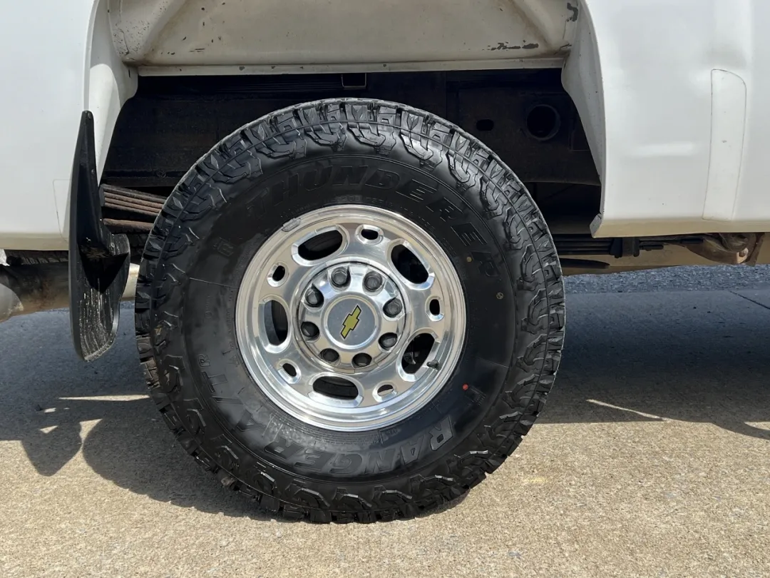 2009 Chevrolet Silverado 2500HD - 1GCHK536X9F127441 - Image #35