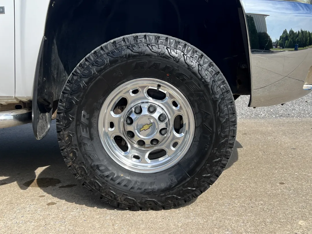 2009 Chevrolet Silverado 2500HD - 1GCHK536X9F127441 - Image #36