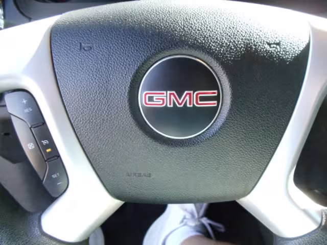 2009 GMC Acadia - 1GKEV13D29J174661 - Image #16