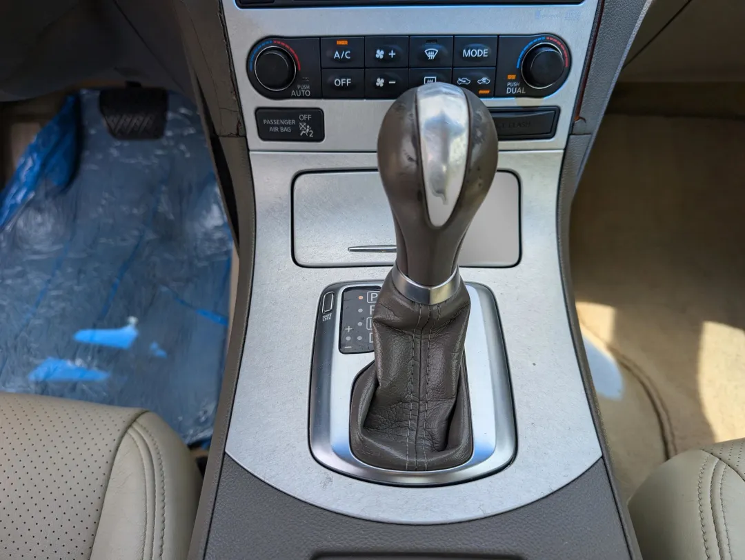 2009 Infiniti G37 Coupe - JNKCV64F19M651528 - Image #14