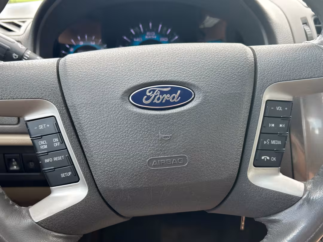 2010 Ford Fusion - 3FAHP0JA5AR378747 - Image #14