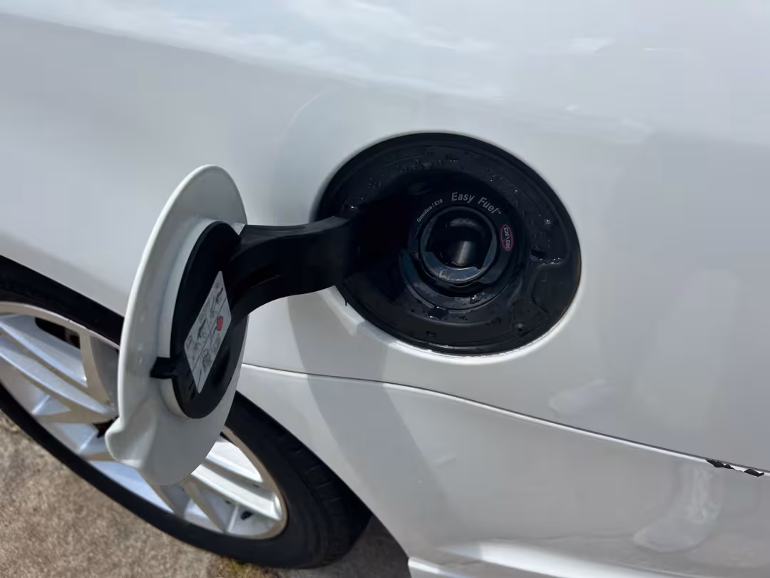 2010 Ford Fusion - 3FAHP0JA5AR378747 - Image #20