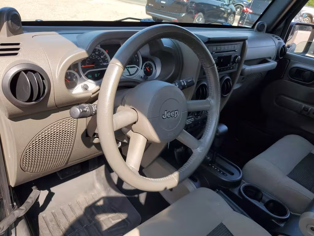2010 Jeep Wrangler - 1J4BA6D15AL137117 - Image #11