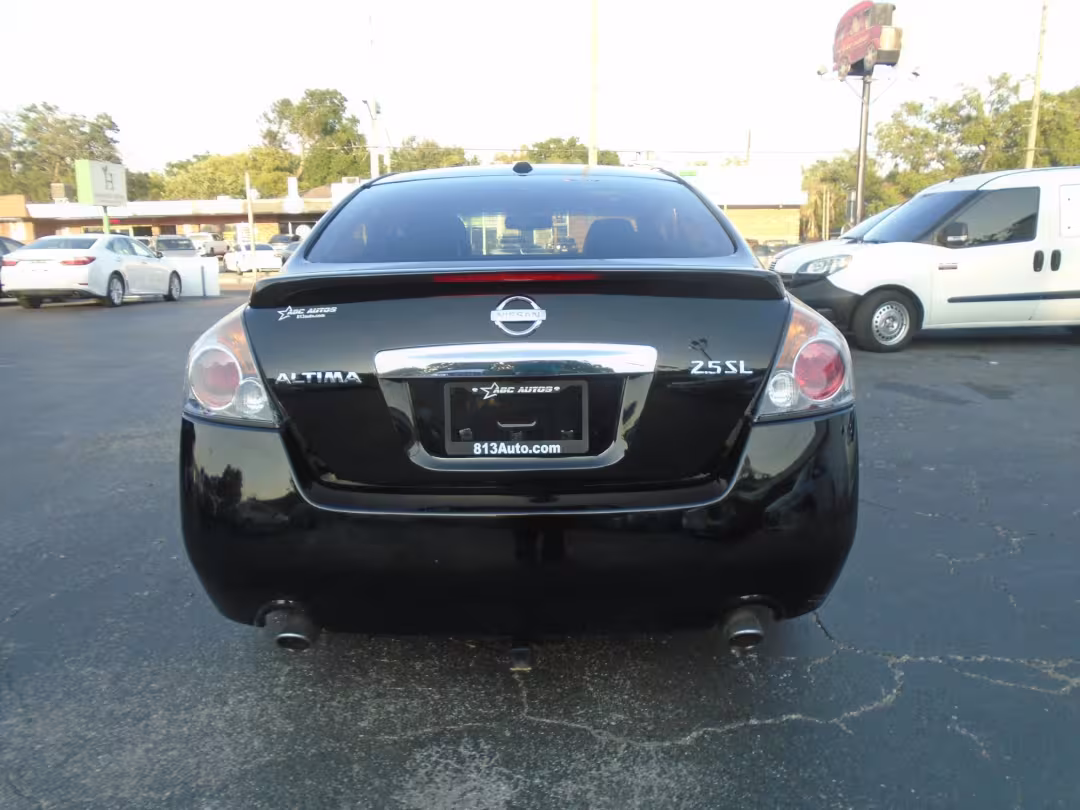 2010 Nissan Altima - 1N4AL2AP7AC136411 - Image #4