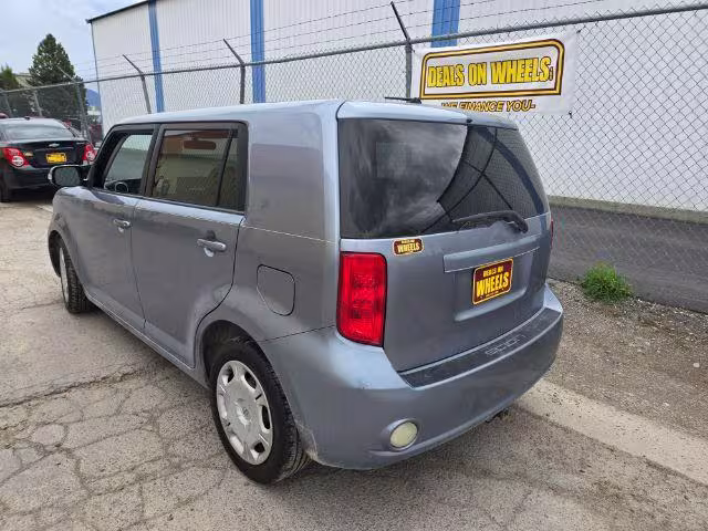 2010 Scion xB - JTLZE4FE5A1107838 - Image #3