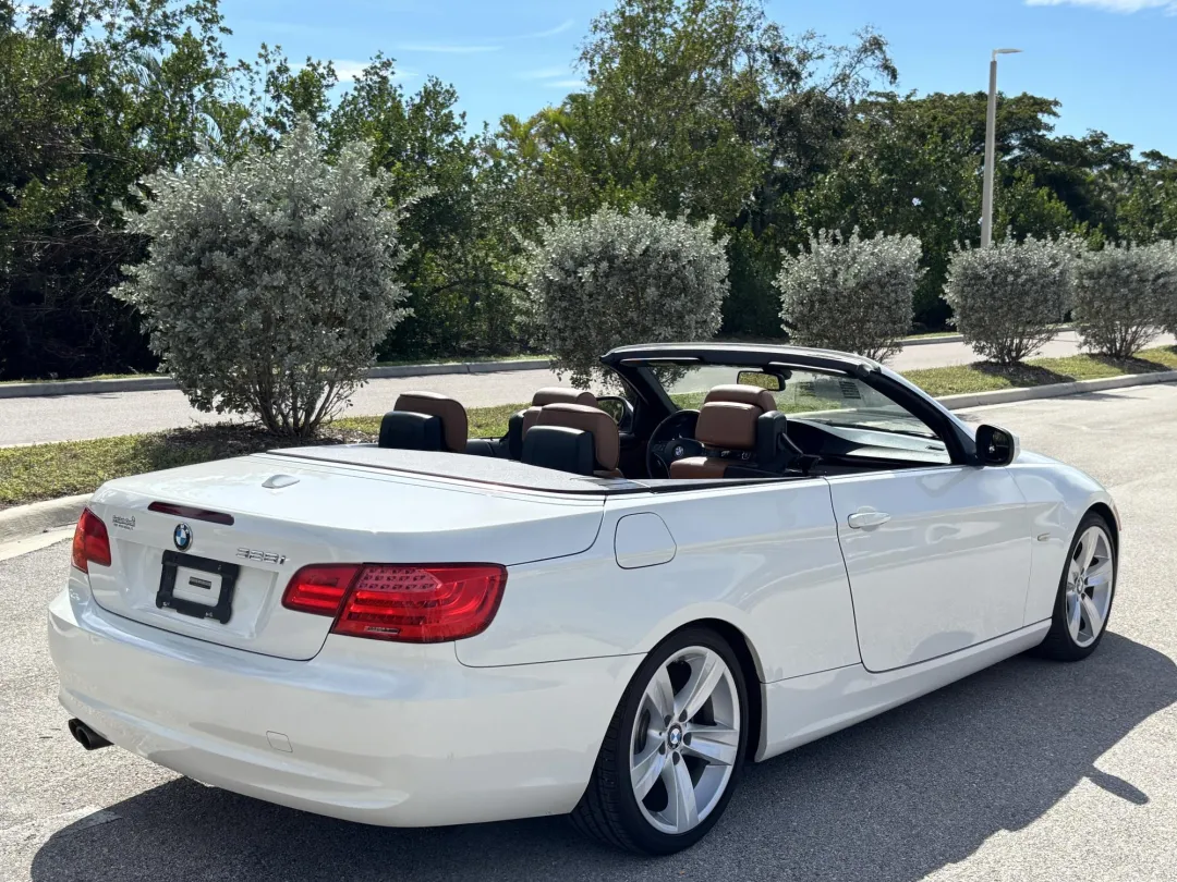 2011 BMW 328 - WBADW7C54BE545816 - Image #16