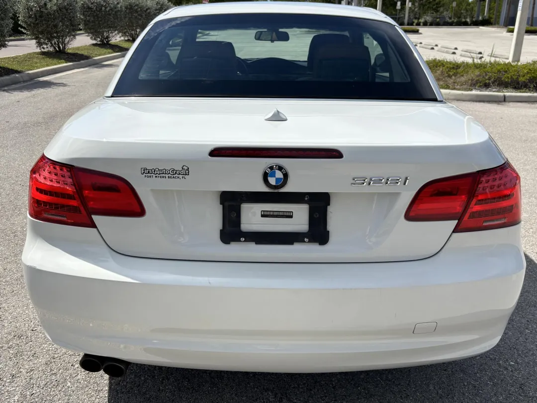 2011 BMW 328 - WBADW7C54BE545816 - Image #18
